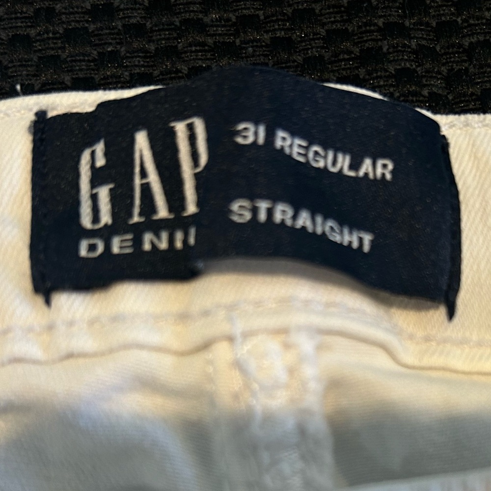 Gap Straight White Jeans, size 31 Regular. Great used condition. - Picture 4 of 7